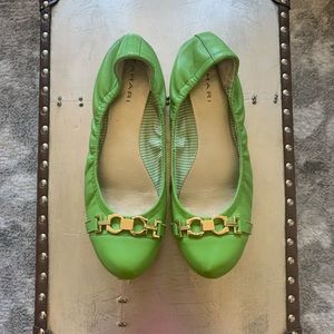 Tahari leather flats